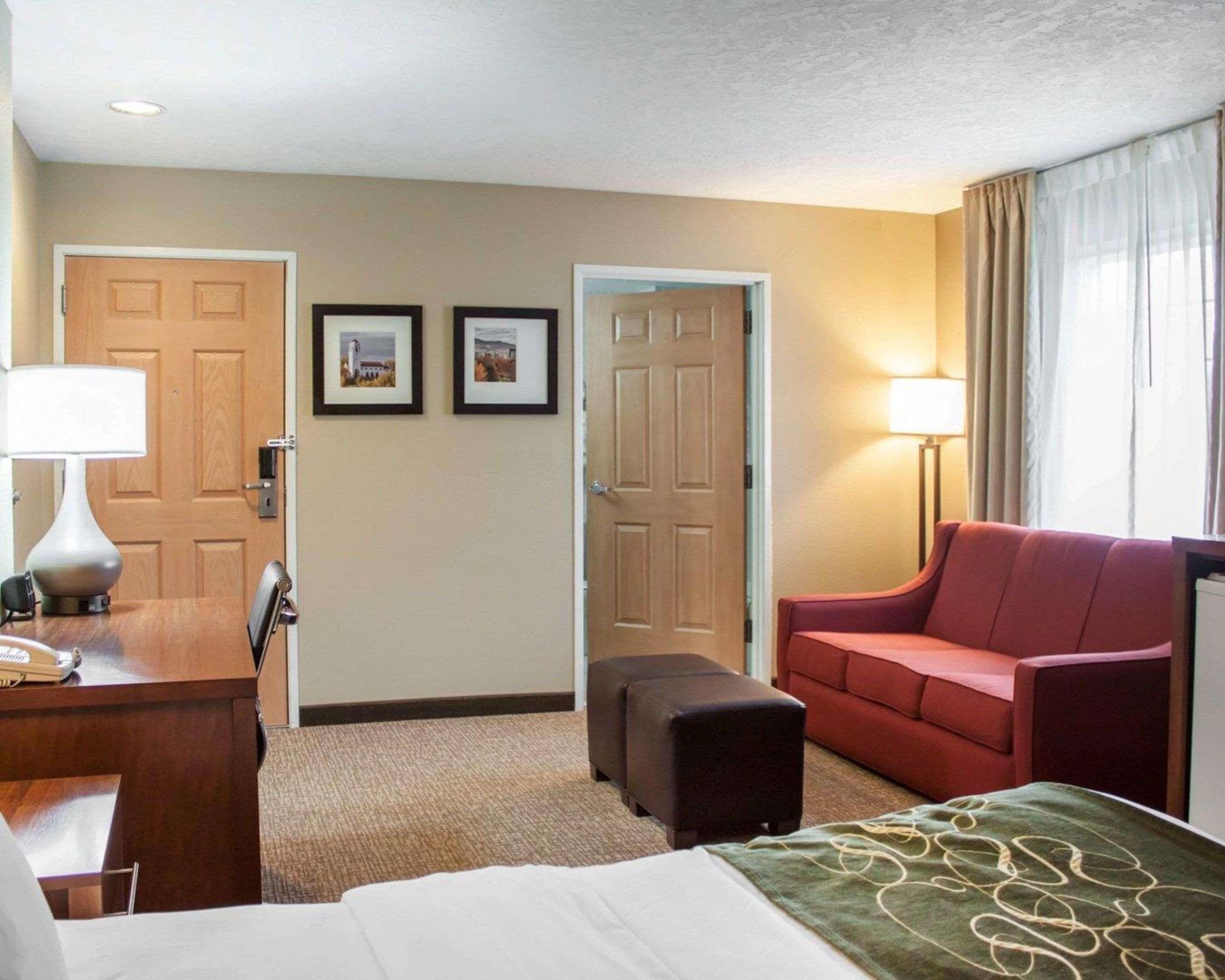 Comfort Suites Airport Boise Exterior photo