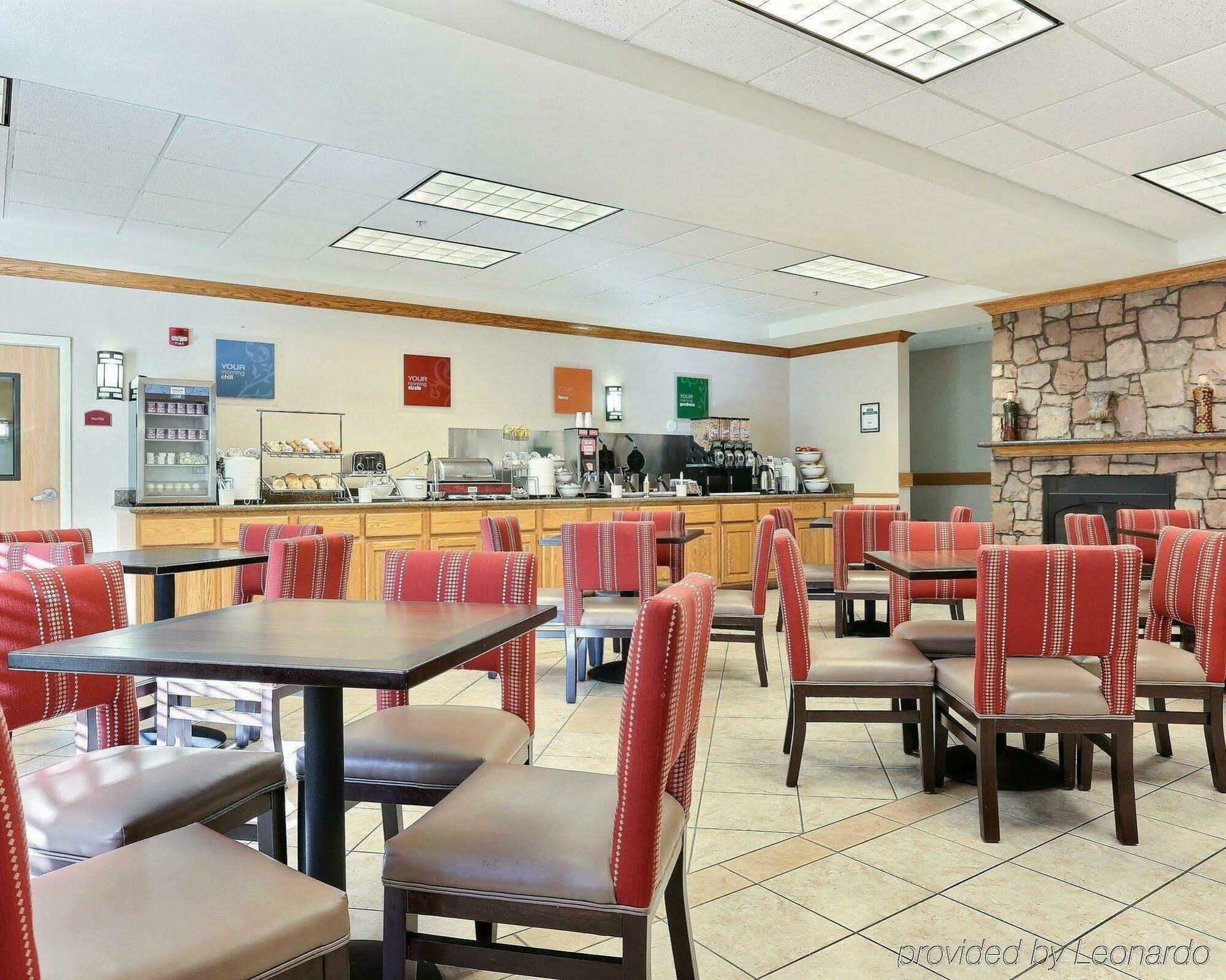 Comfort Suites Airport Boise Exterior photo